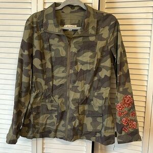 NWT camo lightweight jacket
